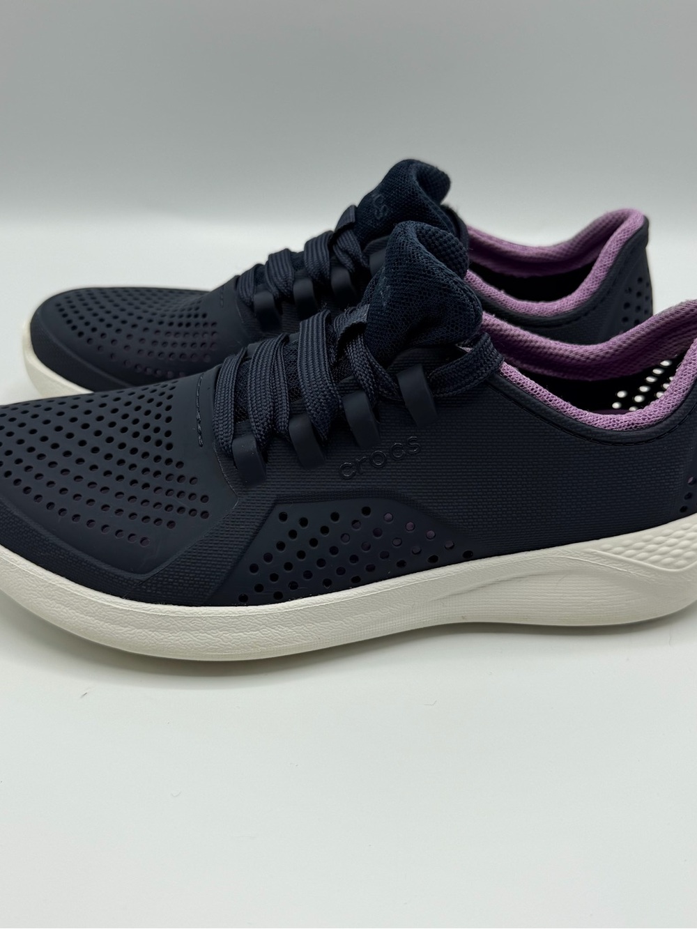Crocs LiteRide Pacer Sneakers Women’s 6 Navy Blue Purple White Athletic Shoes